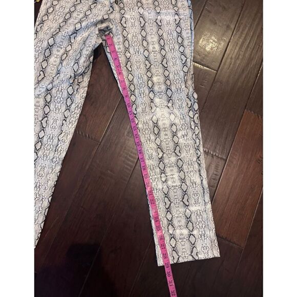 Pretty little things faux leather Grey Front Zip Snake Print Pants sz 8 - Picture 12 of 12